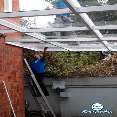 Cobertura de vidro para terraço em SP